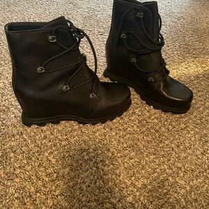 Sorel Black Women's Lace-Up Wedge Boots